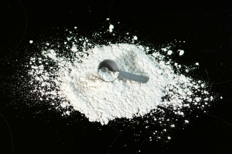 Best Creatine Guide: Monohydrate Dosage, Benefits, and Avoiding Kidney Damage Myths